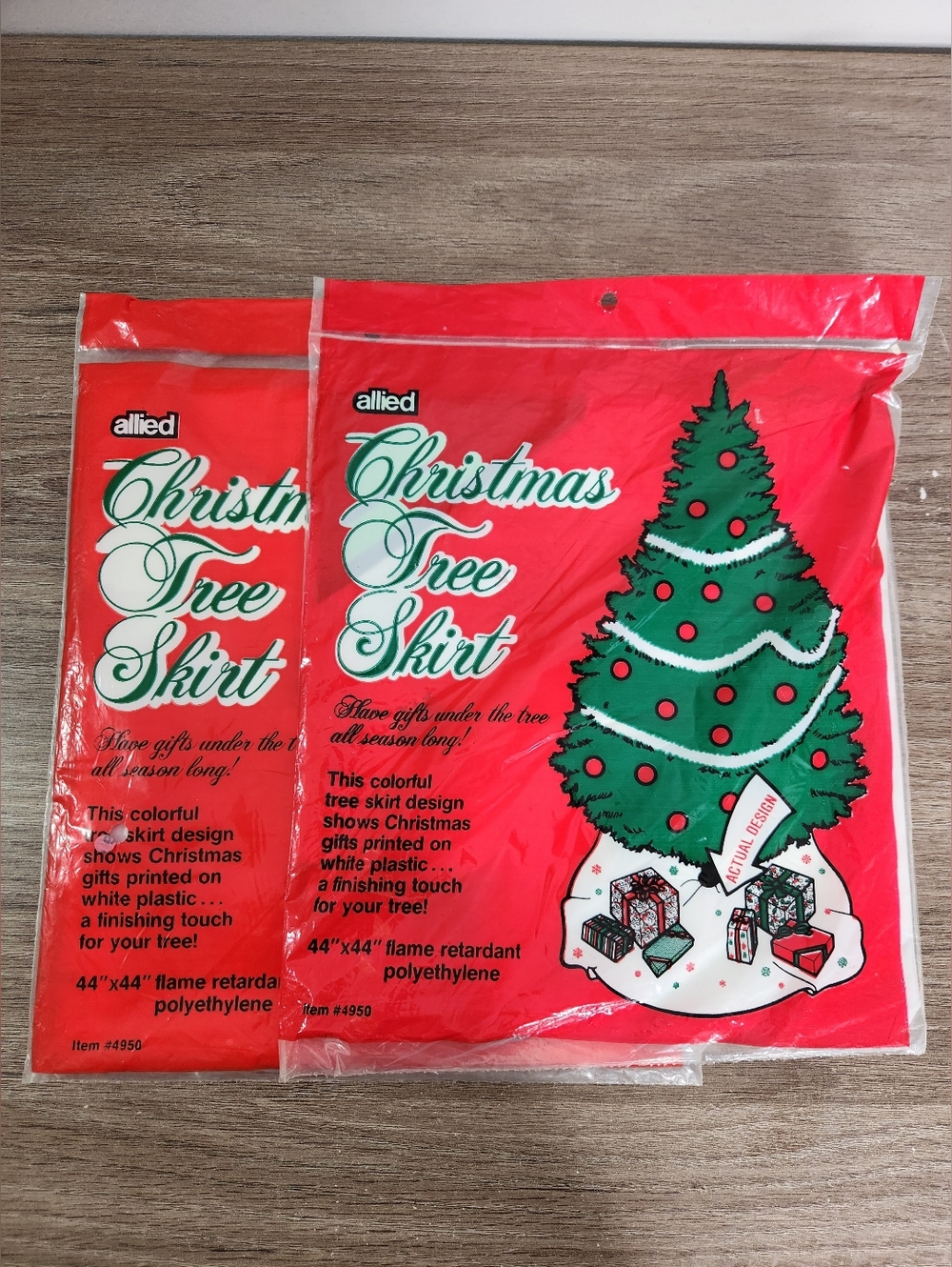 VINTAGE Allied Christmas Plastic Tree Skirt (SANTA) 44" X 44"